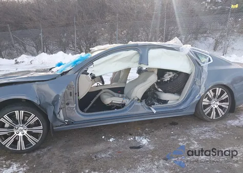 2023 Volvo S90 B6 Plus из США, поврежденный, VIN LVY062MN8PP320516